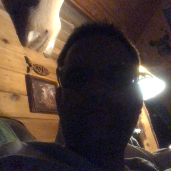 Meet your Posher, Chris - Picture 1 of 1